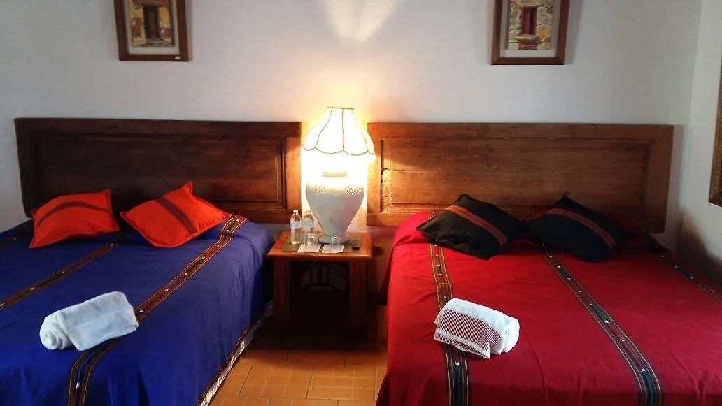 Ostello Hostal Casa Del Artista & Galeria Antigua